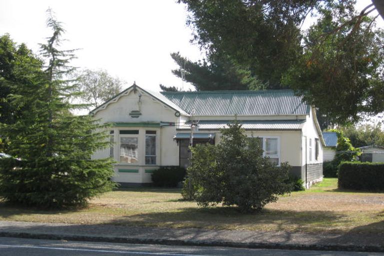 Photo of property in 15 Smith Street, Waimate, 7924