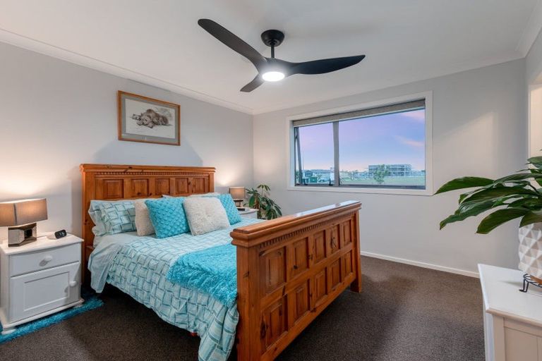 Photo of property in 32 Sabre Street, Papamoa Beach, Papamoa, 3118