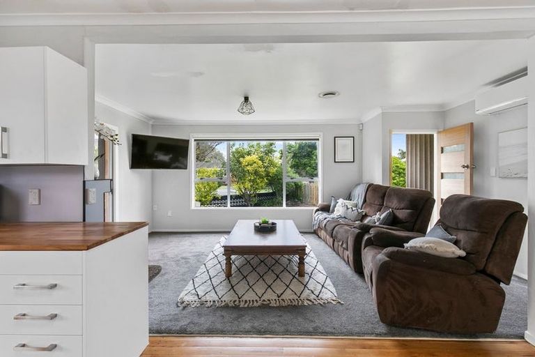 Photo of property in 13 Cooper Place, Papakura, 2110