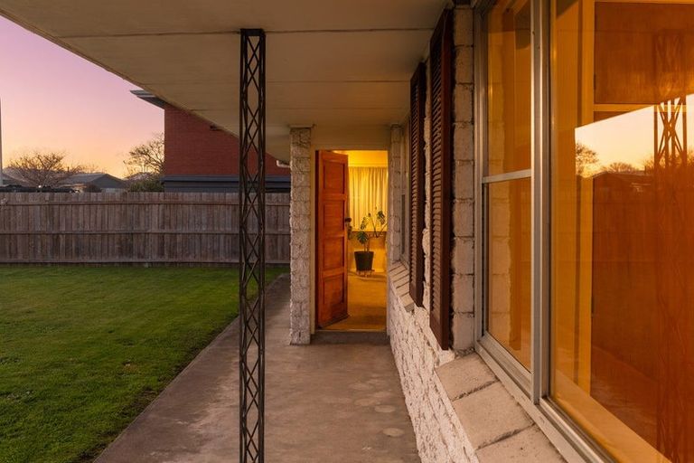 Photo of property in 18 Newbourne Crescent, Redwoodtown, Blenheim, 7201