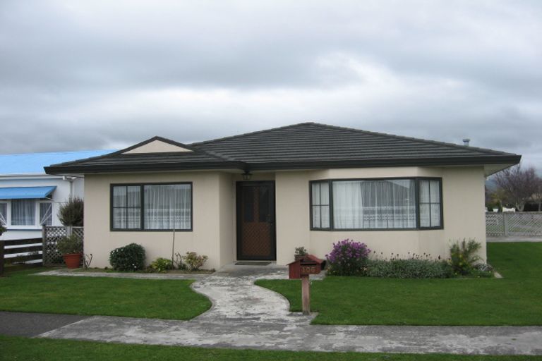 Photo of property in 106 Winchester Street, Levin, 5510