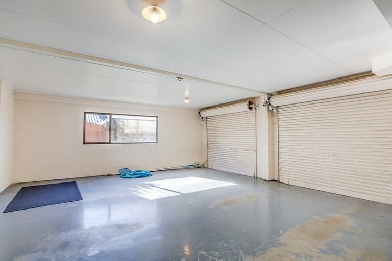 Photo of property in 21 Madill Road, St Andrews, Hamilton, 3200