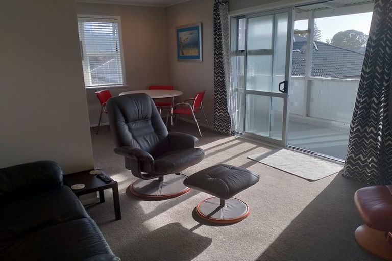 Photo of property in 1/21 Elizabeth Street, Orewa, 0931