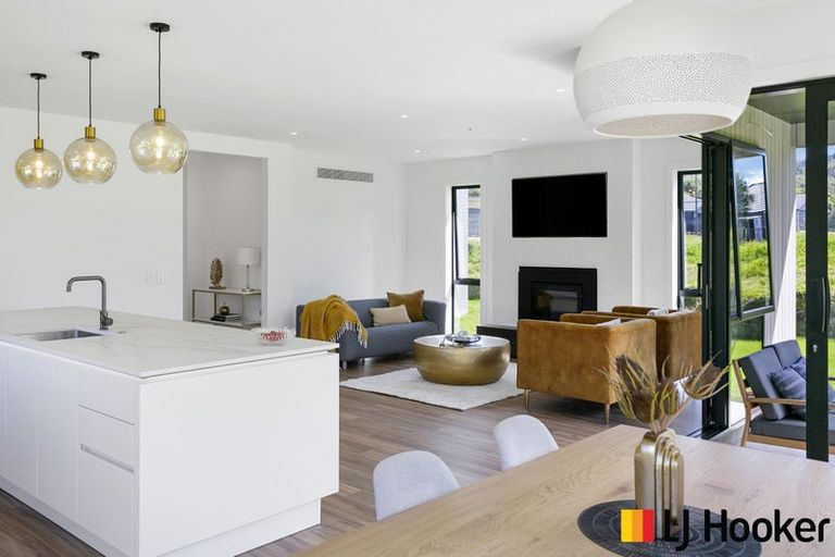 Photo of property in 32 Okaia Drive, Kinloch, Taupo, 3377