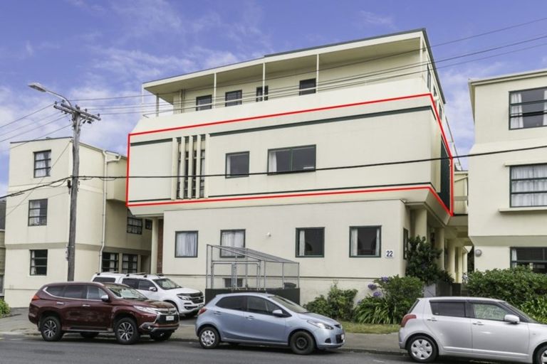 Photo of property in Te Awhina Apartments, 8/22 Sussex Street, Mount Cook, Wellington, 6021