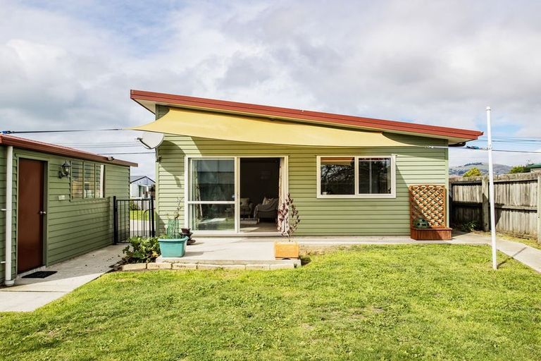 Photo of property in 11 Lenton Street, Aranui, Christchurch, 8061
