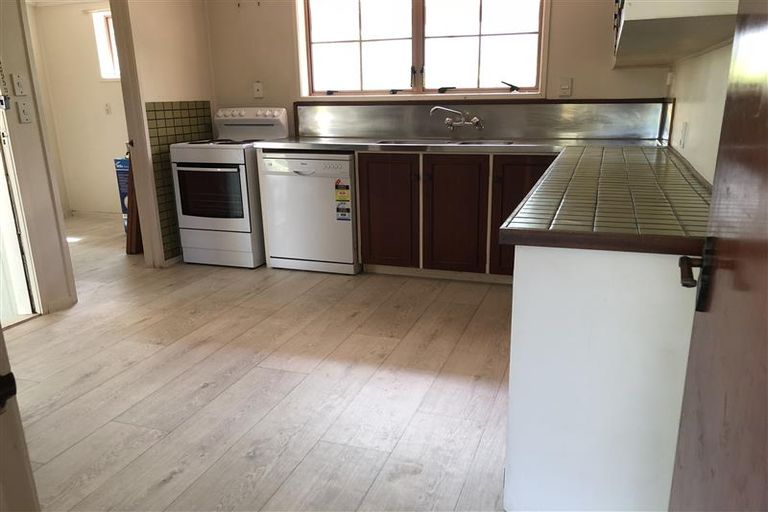 Photo of property in 2a Matuhi Rise, Henderson, Auckland, 0612