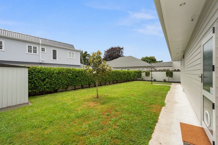 Photo of property in 19 Strowan Avenue, Fairfield, Hamilton, 3214