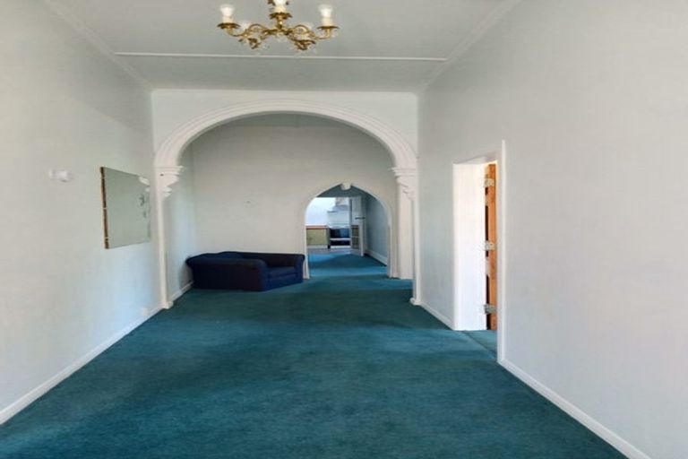 Photo of property in 5 Claremont Grove, Mount Victoria, Wellington, 6011