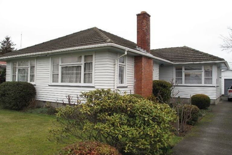 Photo of property in 16 Curletts Road, Sockburn, Christchurch, 8042