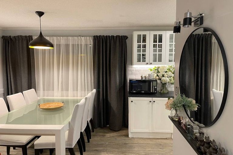 Photo of property in 2/12 Norfolk Street, Regent, Whangarei, 0112