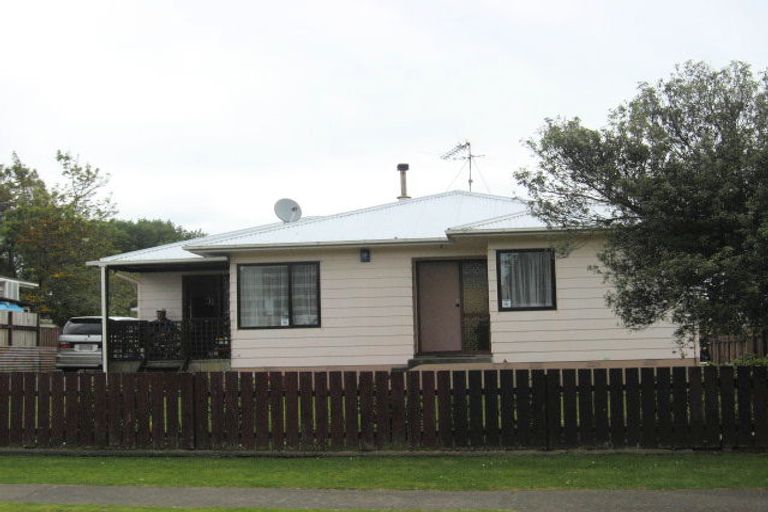 Photo of property in 20 Sharland Avenue, Manurewa, Auckland, 2102