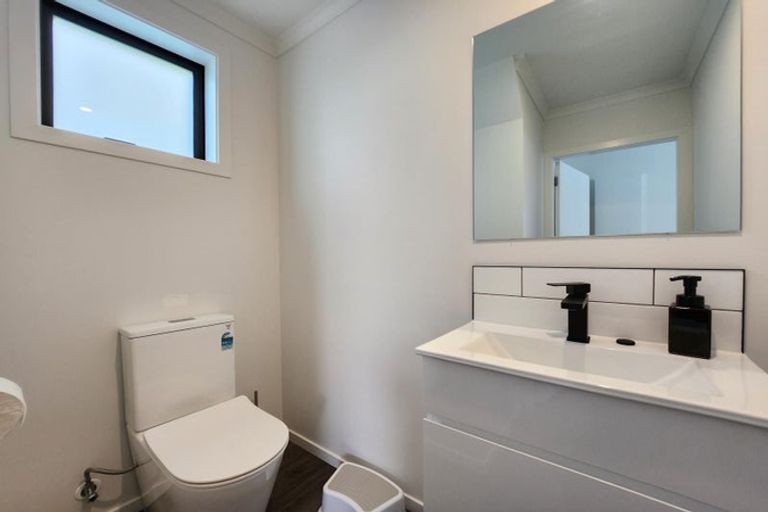 Photo of property in 7 Old Coach Road, Johnsonville, Wellington, 6037