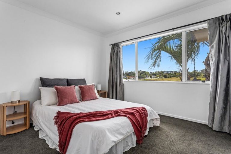 Photo of property in 34 Ohuirehe Road, Coastlands, Whakatane, 3120