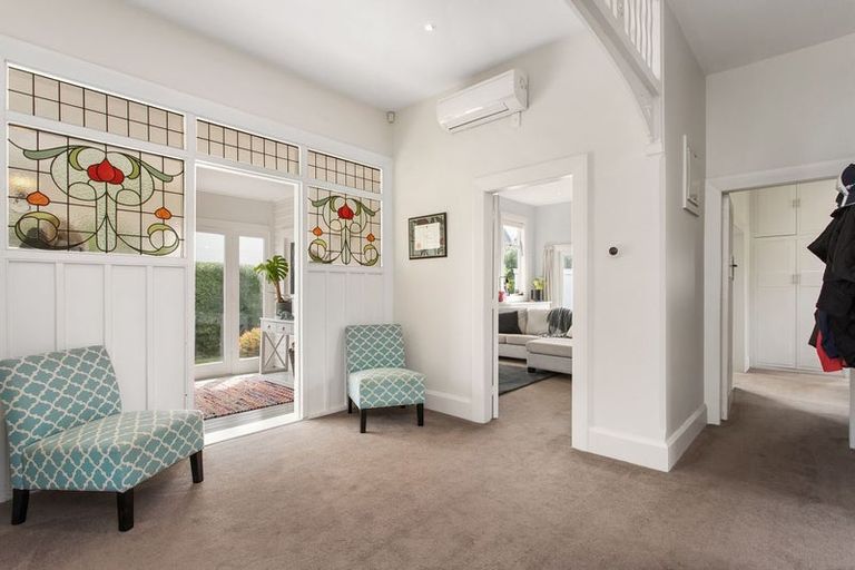 Photo of property in 1/1004 Colombo Street, St Albans, Christchurch, 8014