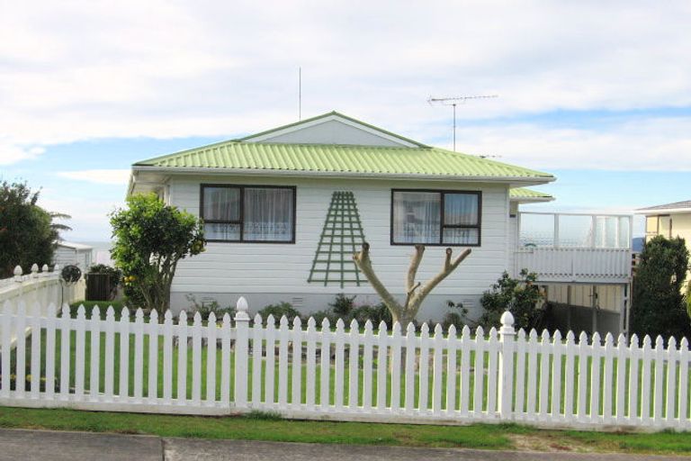 Photo of property in 10 Rawhiti Place, Snells Beach, 0920