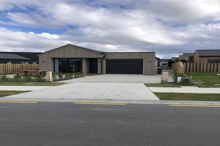 Photo of property in Northlake, 15 Gladbrook Street, Wanaka, 9305