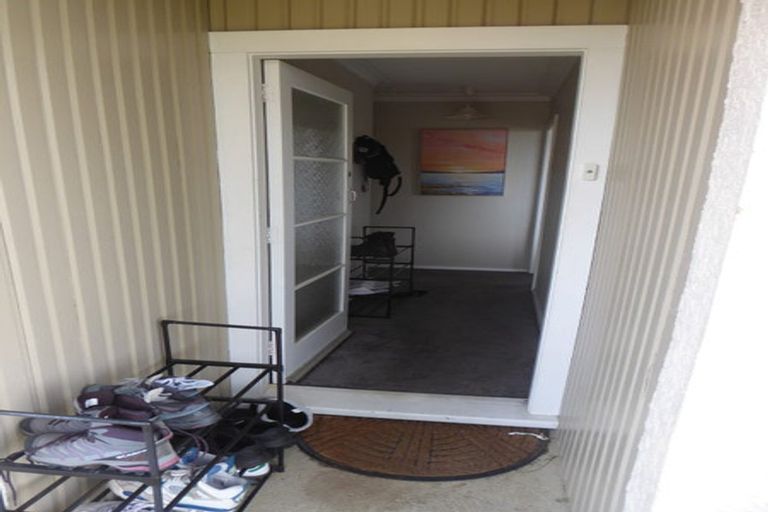 Photo of property in 104 Easther Crescent, Kew, Dunedin, 9012