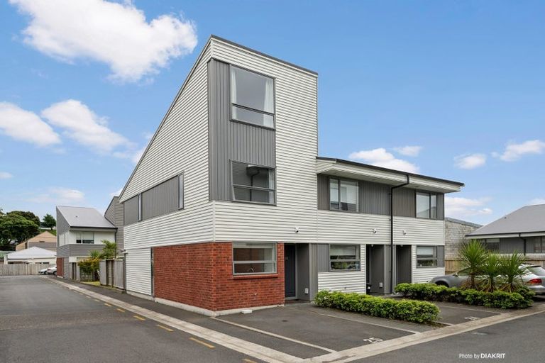 Photo of property in 25/31 Princess Terrace, Newtown, Wellington, 6021