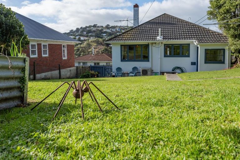 Photo of property in 30 Hindmarsh Street, Johnsonville, Wellington, 6037