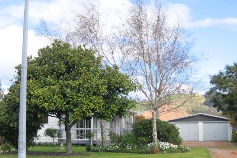 Photo of property in 4 Doncaster Drive, Papamoa Beach, Papamoa, 3118