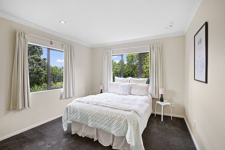 Photo of property in 87b Wallace Road, Mangere Bridge, Auckland, 2022