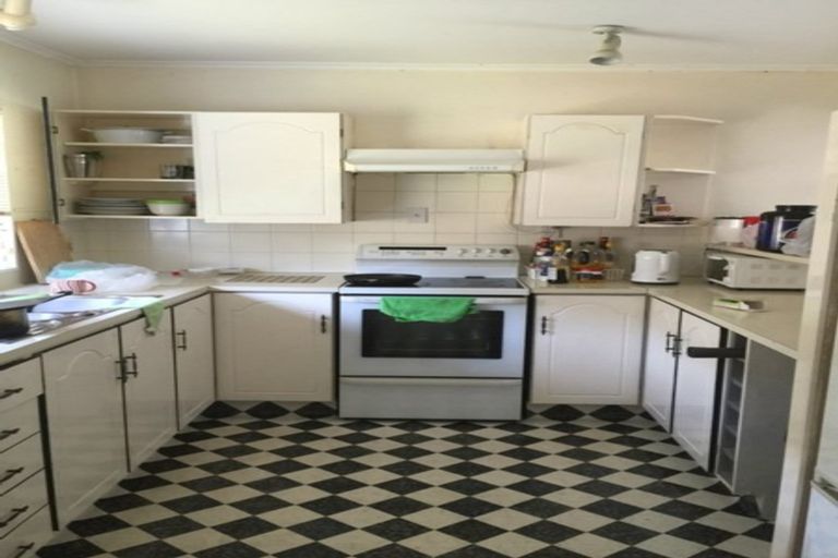 Photo of property in 87 Hillsborough Road, Hillsborough, Auckland, 1042