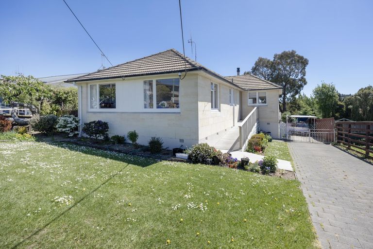 Photo of property in 14 Hayle Street, Holmes Hill, Oamaru, 9401