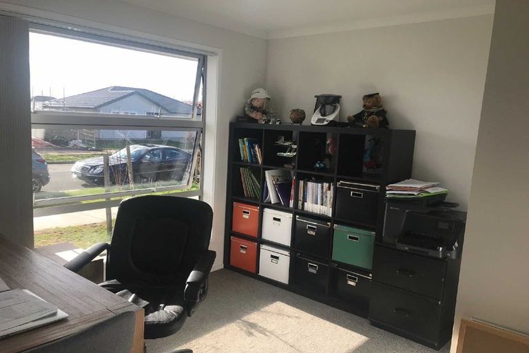 Photo of property in 17 Perla Road, Pukekohe, 2120