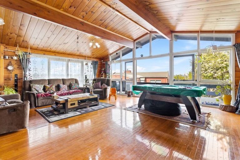 Photo of property in 10 Bluefin Way, West Harbour, Auckland, 0618