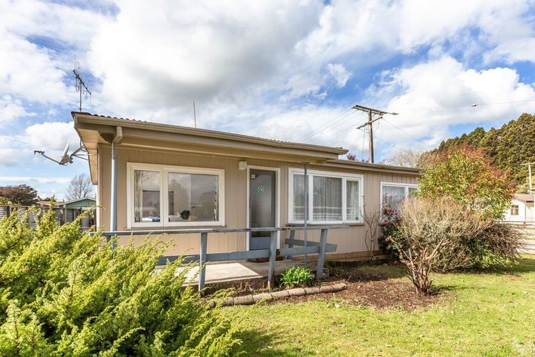 Photo of property in 52 Rangatira Drive, Mangakino, 3421