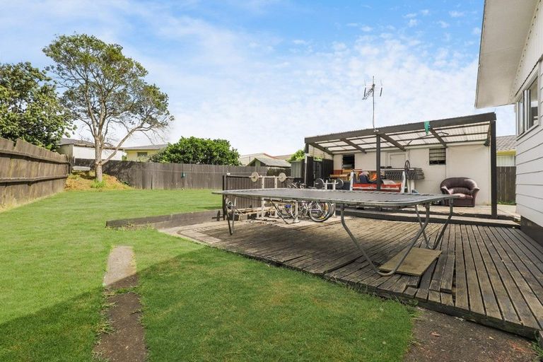 Photo of property in 32 Garus Avenue, Mangere East, Auckland, 2024