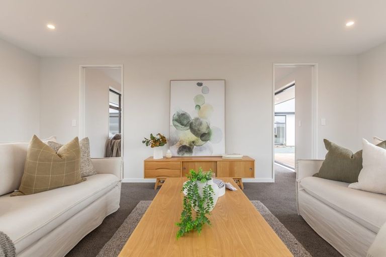 Photo of property in 12 Harrison Drive, Tikipunga, 0112