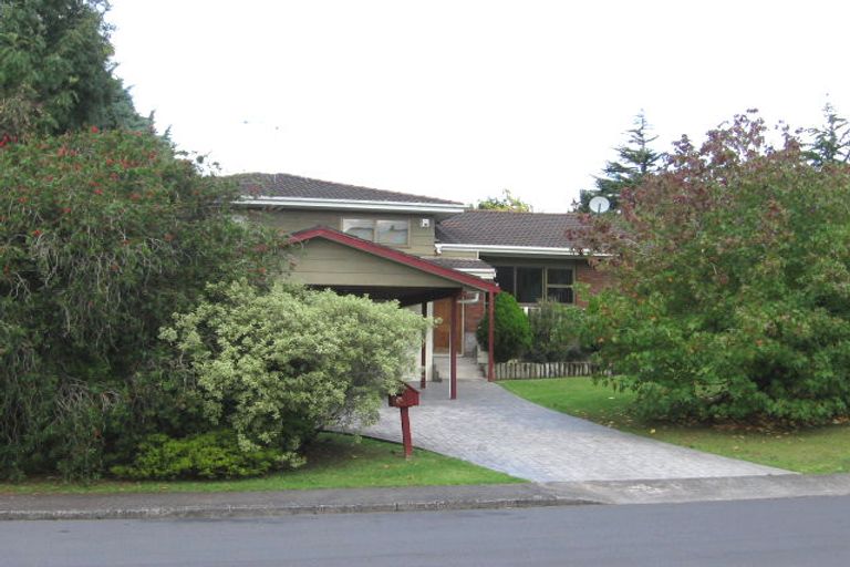 Photo of property in 7 Forsythe Place, Massey, Auckland, 0614