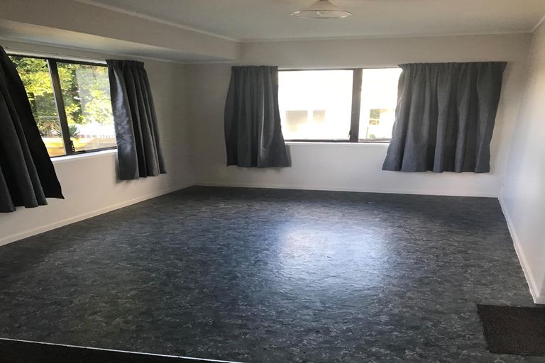 Photo of property in 1/23 Greenhaven Avenue, Opaheke, Papakura, 2113