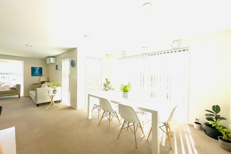 Photo of property in 189 Porchester Road, Takanini, 2112