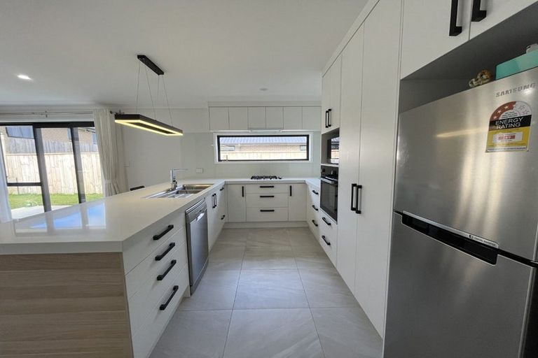 Photo of property in 33a Leathem Crescent, Pokeno, 2402