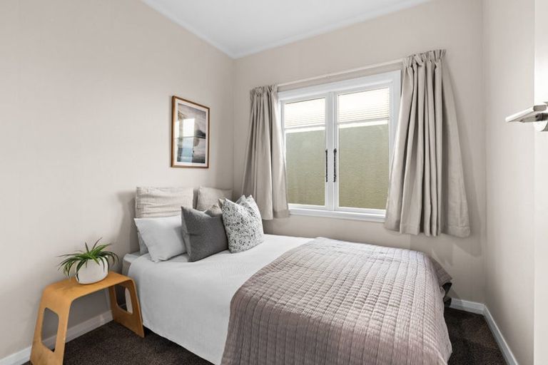 Photo of property in 37 Sanders Avenue, Marewa, Napier, 4110