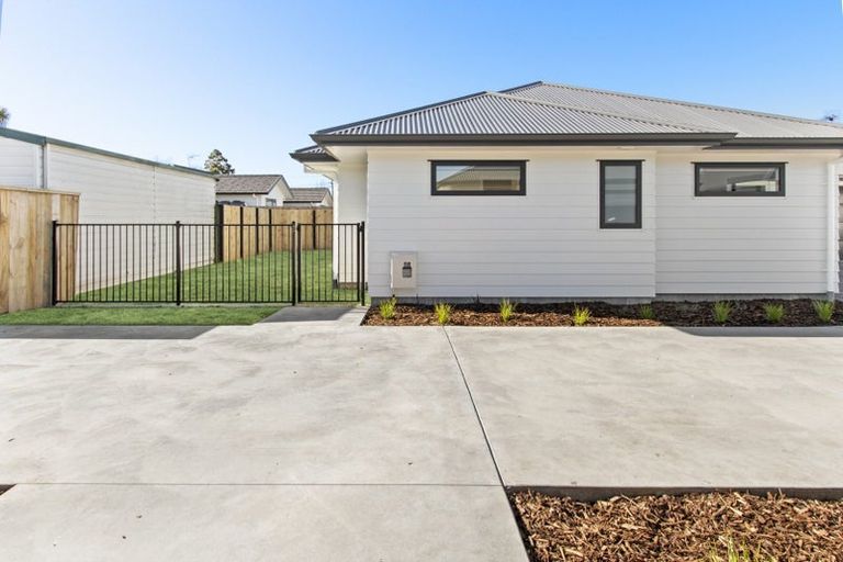 Photo of property in 2/4 Cotton Street, Saint Andrews, Hamilton, 3200