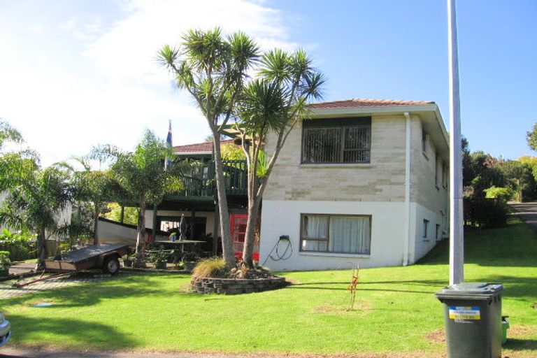 Photo of property in 6 Eterna Place, Clover Park, Auckland, 2019