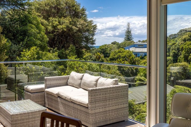 Photo of property in 18 Victoria Road South, Onetangi, Waiheke Island, 1081