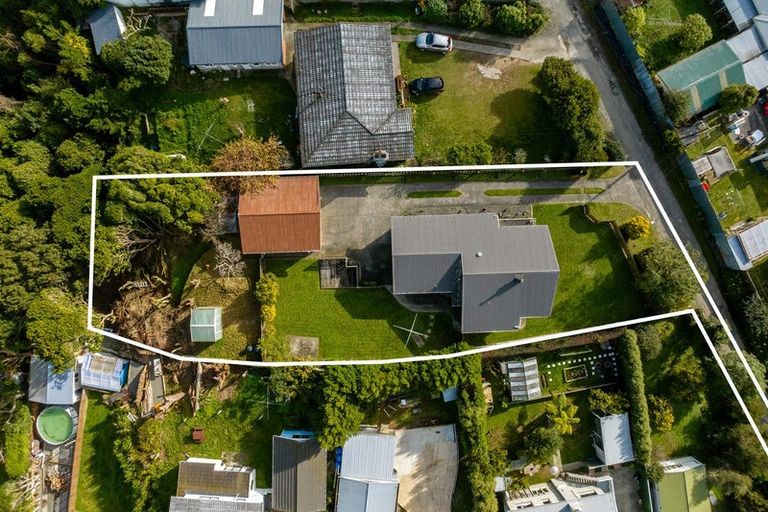 Photo of property in 102 Ruapehu Street, Paraparaumu, 5032