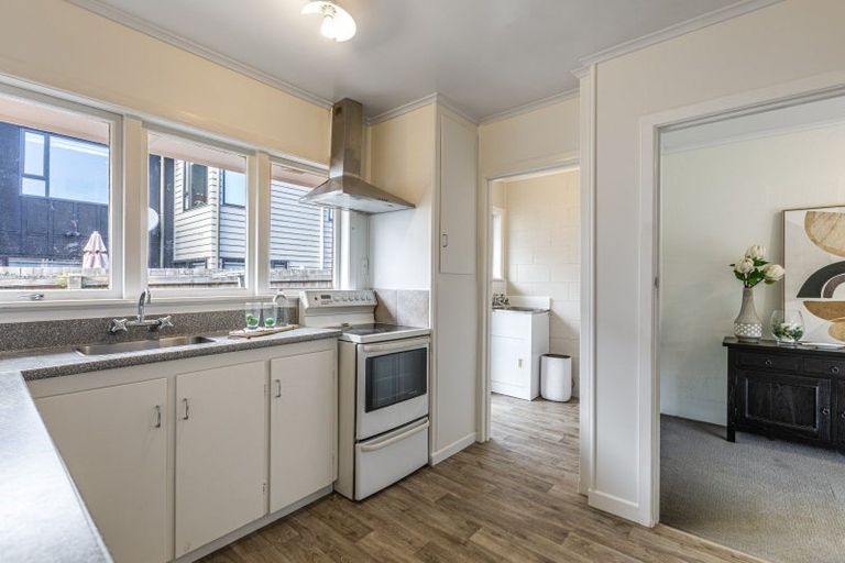 Photo of property in 2/39 Tawhiri Road, One Tree Hill, Auckland, 1061