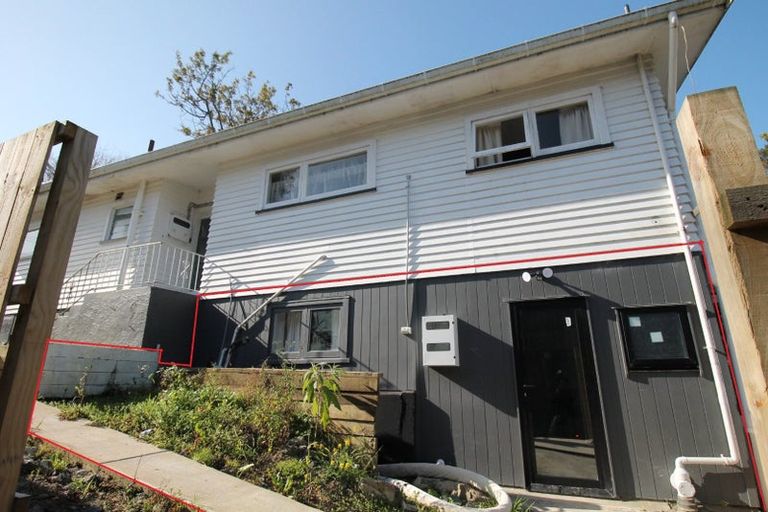 Photo of property in 16 Avonleigh Road, Green Bay, Auckland, 0604
