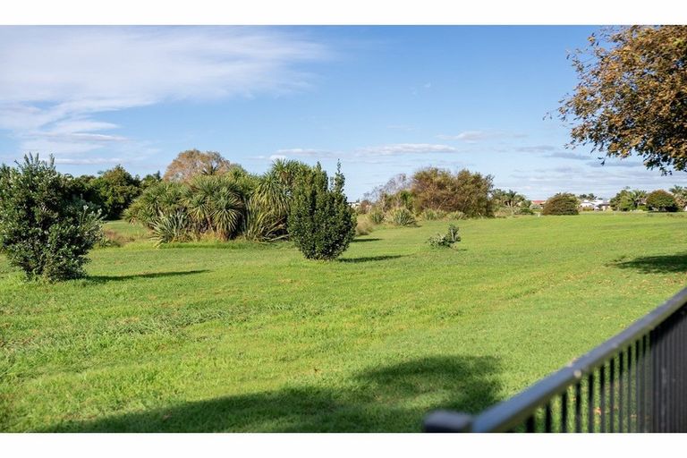 Photo of property in 23 Oriental Parade, Papamoa Beach, Papamoa, 3118