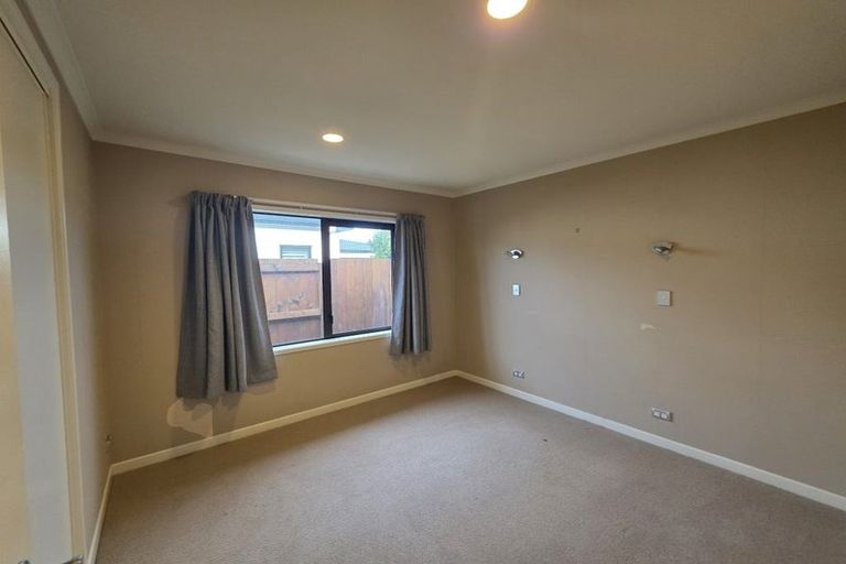 Photo of property in 35 Oriental Parade, Papamoa Beach, Papamoa, 3118