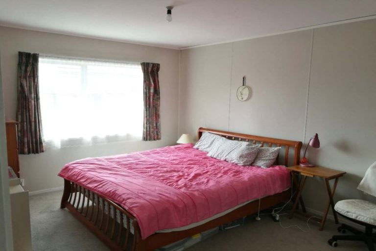 Photo of property in 3/29 Garelja Road, Henderson, Auckland, 0612