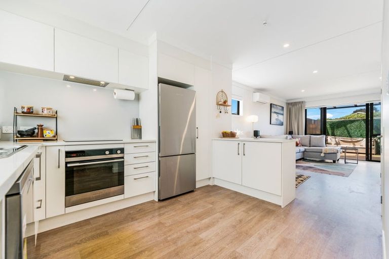 Photo of property in 1/2 Brandon Road, Glen Eden, Auckland, 0602