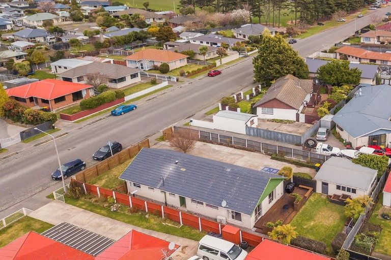 Photo of property in 107 Foremans Road, Islington, Christchurch, 8042