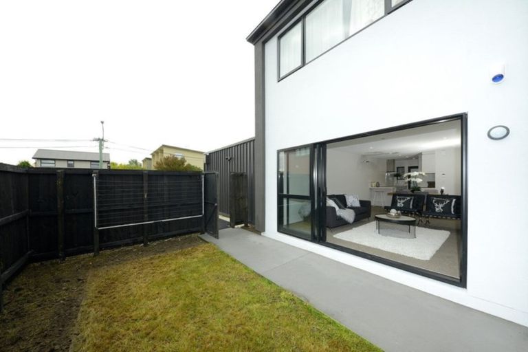 Photo of property in 1/447 Barbadoes Street, Edgeware, Christchurch, 8013